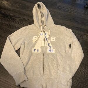 🍍FREE SPIRIT ZIP UP HOODIE JACKET 🍍SIIZE MEDIUM 🍍
Pit to pit 18”
Length 23”